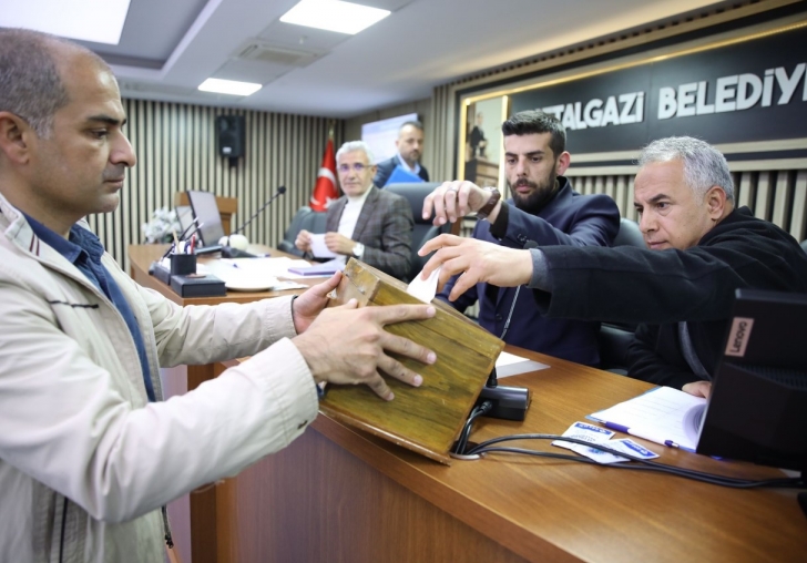 Battalgazi Belediye Meclisinde Encmen ve Komisyon yeleri Belirlendi